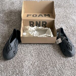 YZY FOAM RNR